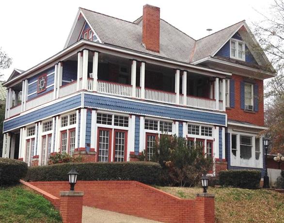 2439 Fairfield a Bed & Breakfast
