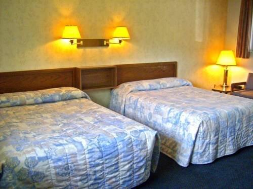 Swan Inn Motel Comstock Park Compare Deals