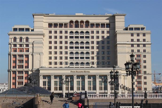Hotel Moskva | Built: 1935 | Destroyed: 2004 | Status: Rebuilt as the ...