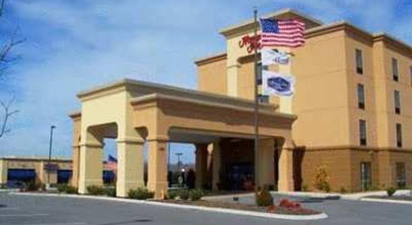 Hampton Inn Lenoir City Compare Deals