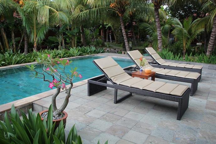 1000 Dream Bungalow Lovina Compare Deals - 