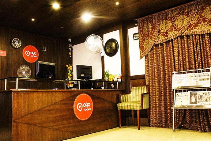 OYO Rooms Brigade Road, Bangalore - Compare Deals