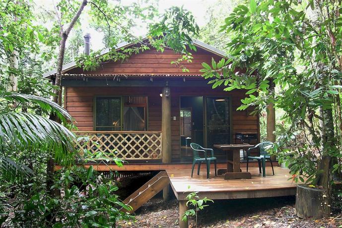 Crater Lakes Rainforest Cottages Lake Barrine Compare Deals