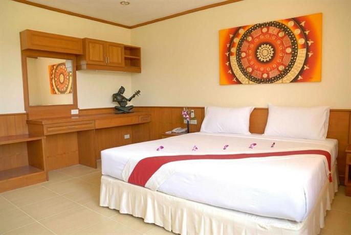 Phuket Guest Friendly Hotels - Outdoor Inn & Restaurant