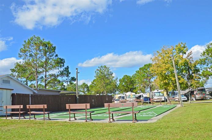 Escape to Paradise: Southern Palms RV Resort, Your Florida Oasis