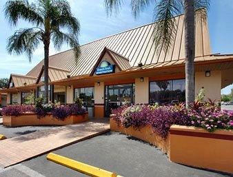 Travelodge Tampa/ West Of Busch Gardens