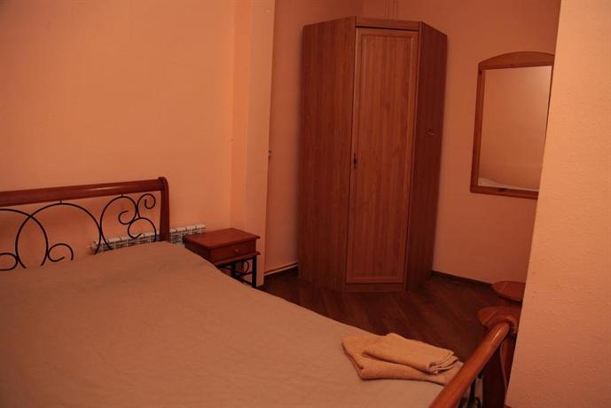 HI292430696 кастана красная поляна телефон