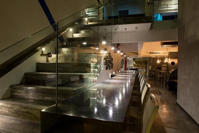 그리드 9 호텔, Grid 9 Hotel