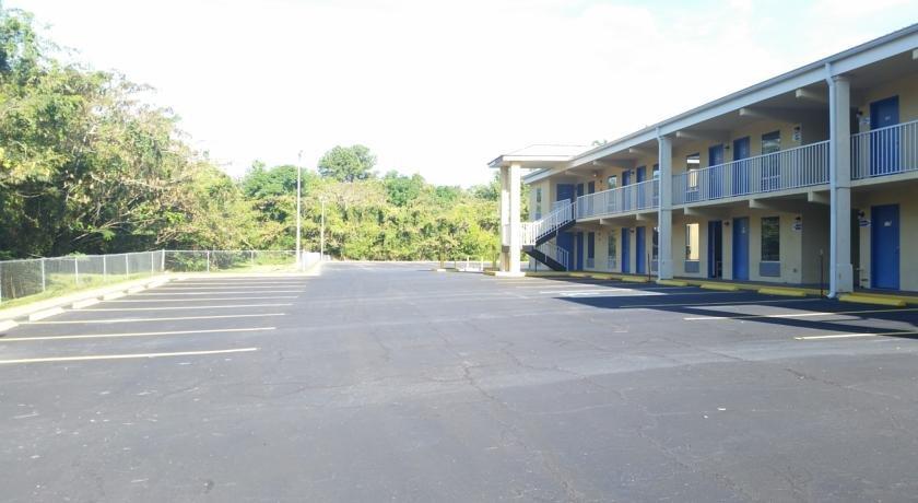 Ramada Limited Hotel Alachua