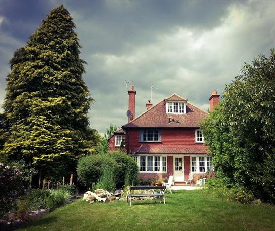 Rosemead Guest House Esher