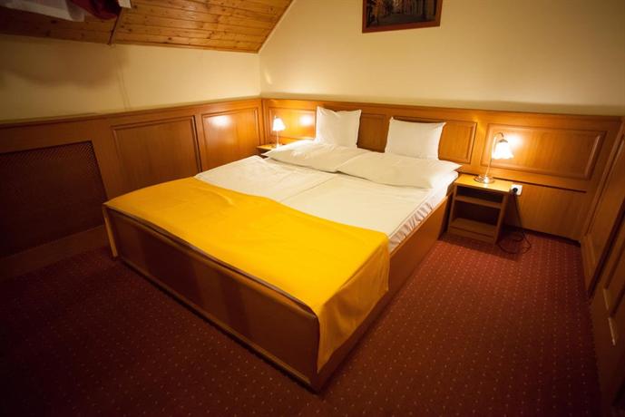 Szinbád Hotel