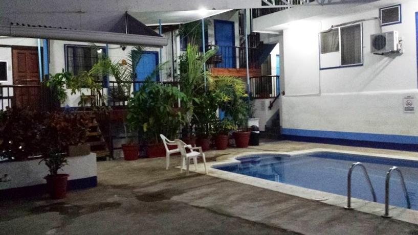 Hotel Flor Blanca