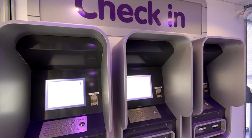 YOTELAIR London Gatwick Airport