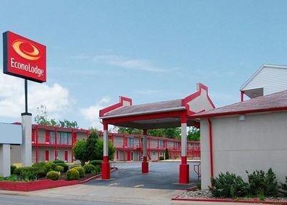 Economy Inn Parkersburg Compare Deals