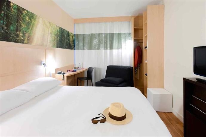 Ibis Styles Deauville Villers Plage Villers Sur Mer