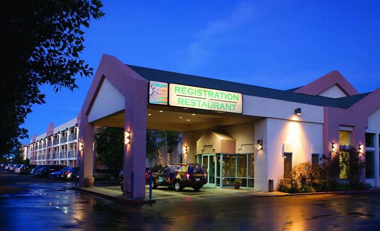 Grand Canyon Plaza Hotel Tusayan Compare Deals Grand Canyon Plaza Hotel