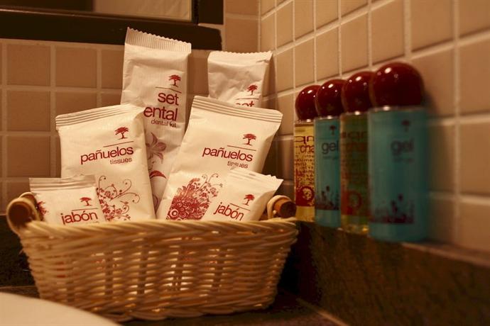 Hostal avenida barajas spain