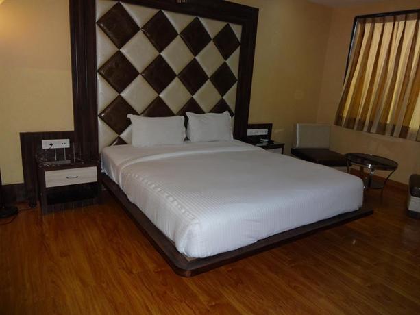 Discount  50  Off  Hotel Sheetal International Rain Basera India Best