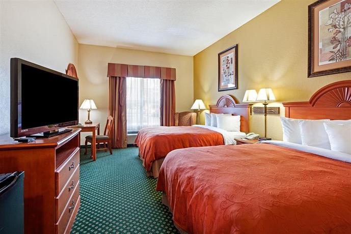 Country Inn & Suites Brunswick