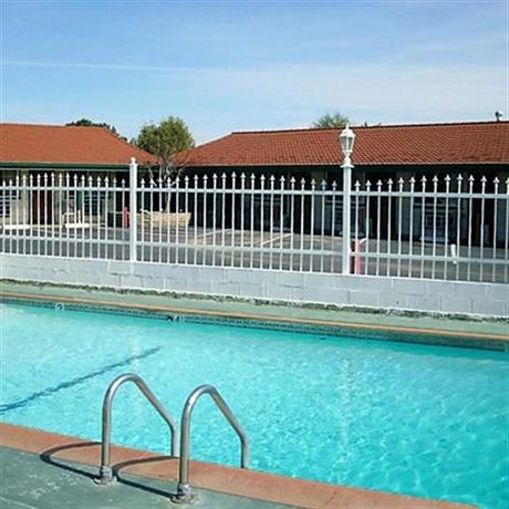 Discount [60% Off] Holiday Motel Oakdale United States | Hotel