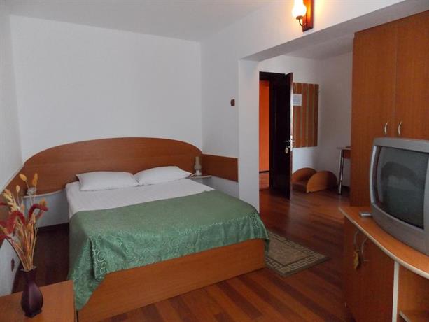 Hotel Amadeo