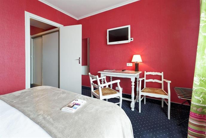 Inter Hotel Armen Le Triton Roscoff Compare Deals - 