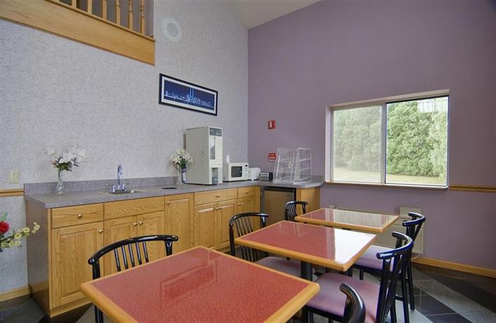 Amerivu Inn And Suites Wolcott Waterbury Compare Deals - 