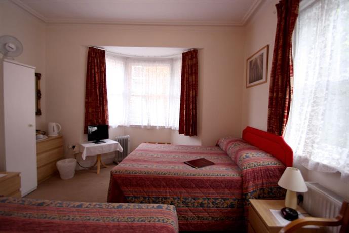 Castle Lodge Guest House Horley