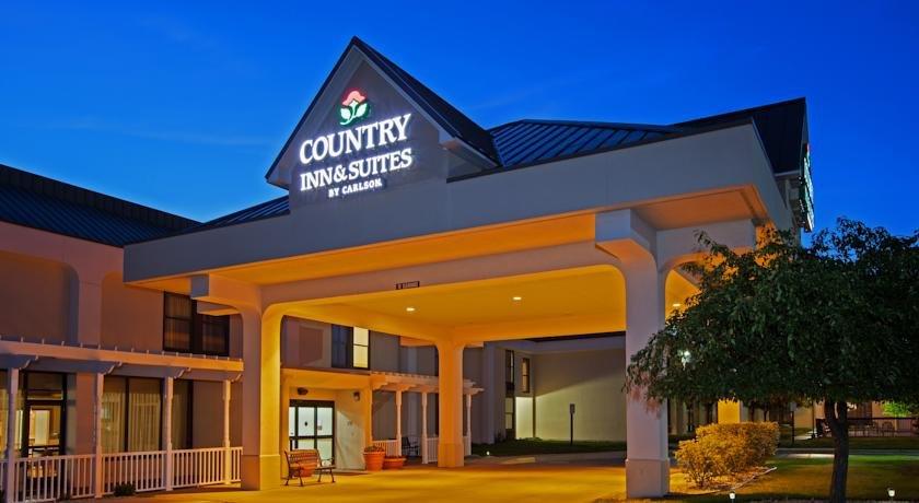 Country Inn Suites By Radisson Saginaw Mi Compare Deals