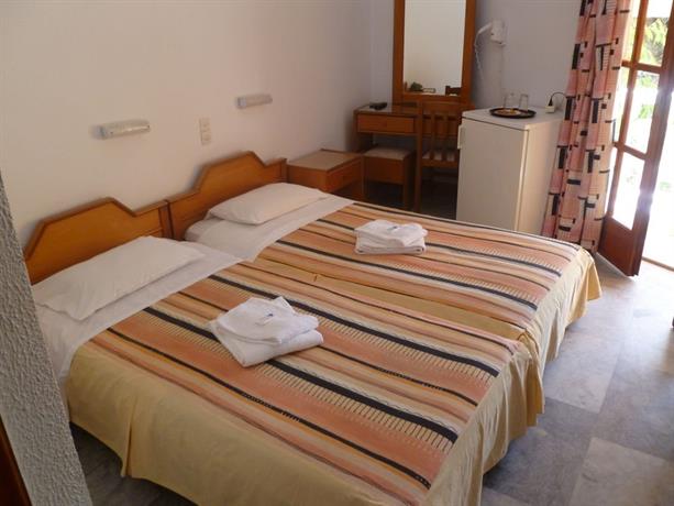 Liberty 2 Hotel Agia Marina (Aegina)