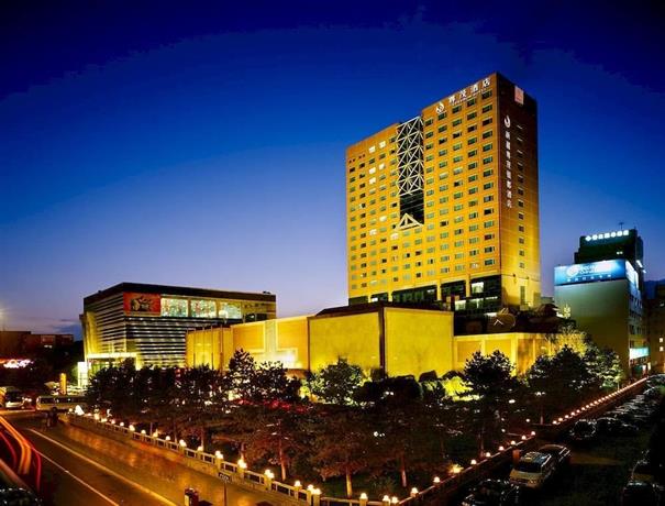 Luxemon Xinjiang Yindu Hotel