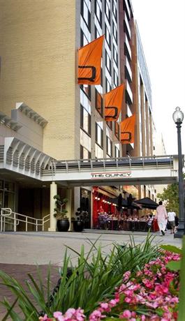 מלון דה קווינסי