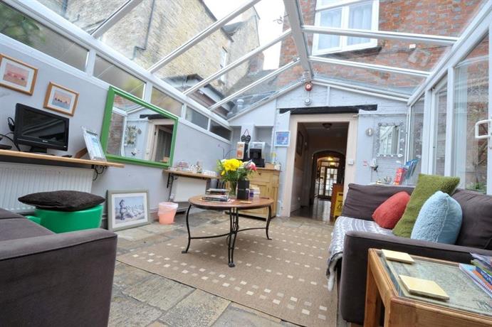 The Witney Hotel Compare Deals