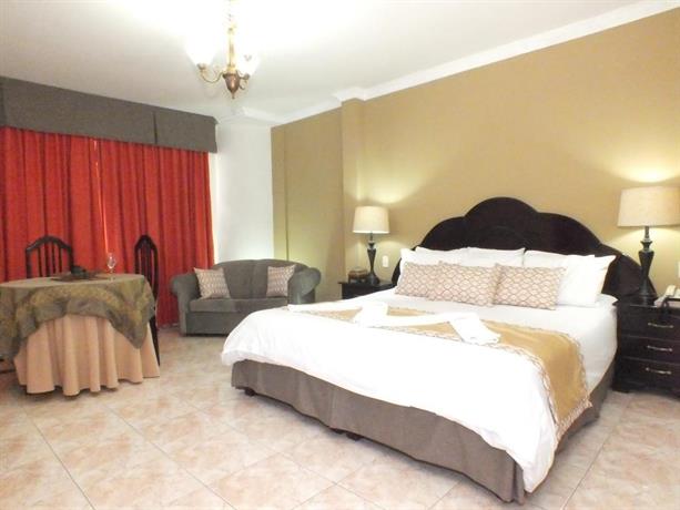 Hotel Puerta Del Sol