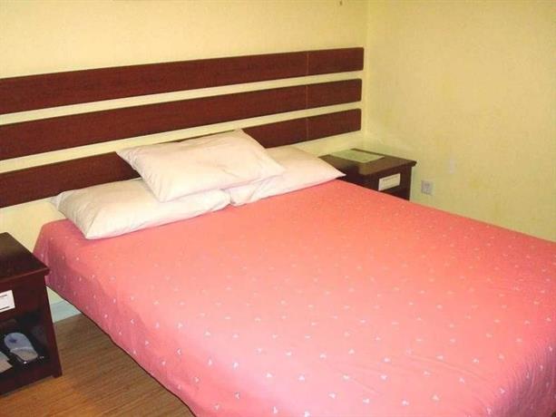 Home Inn Hong Kong Road Middle Qingdao
