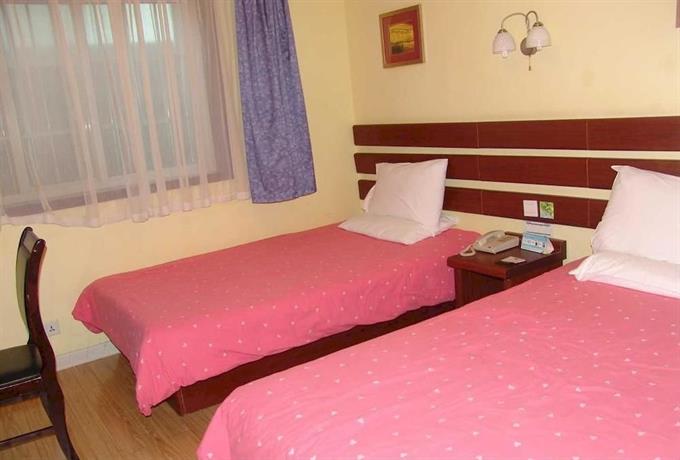 Home Inn Hong Kong Road Middle Qingdao