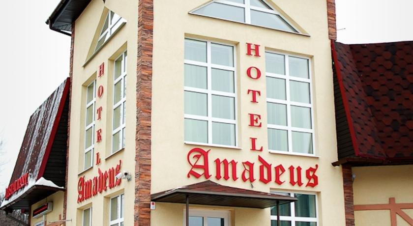 Отель Amadeus