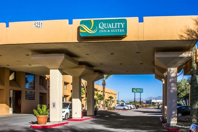 Quality Inn & Suites Airport North