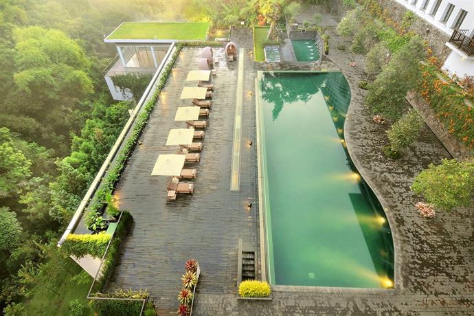 Padma Hotel Bandung,Bandung:Photos,Reviews,Deals
