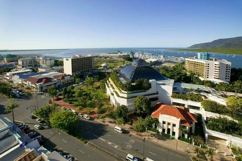 Pullman Reef Hotel Casino
