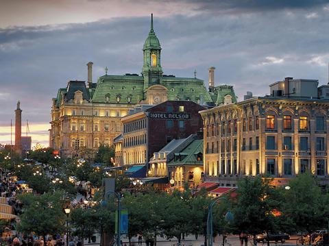 엠버시 스위트 몬트리올 바이 힐튼, Embassy Suites Montreal by Hilton