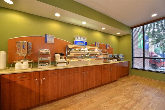Holiday Inn Express Hell S Kitchen Reviews Holiday Inn Express Hell S Kitchen Reviews