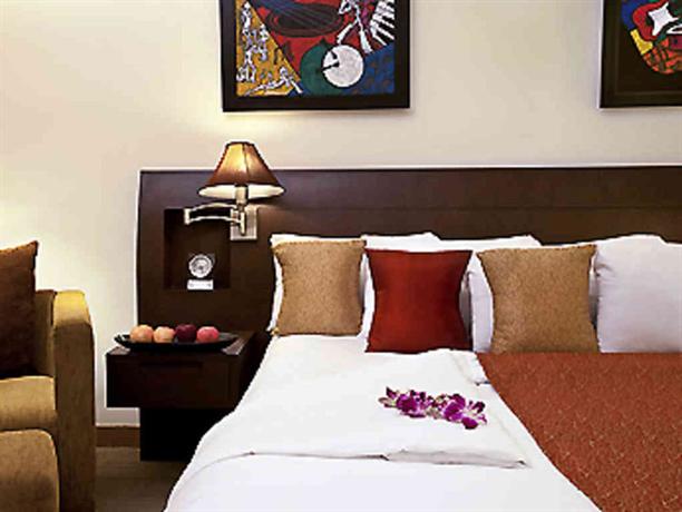Cream center hyderabad deals