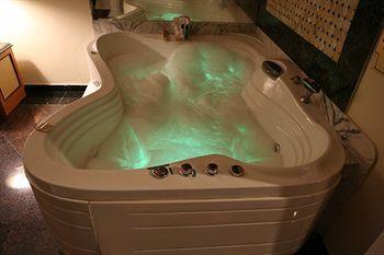 Paris Suites Hotel New York