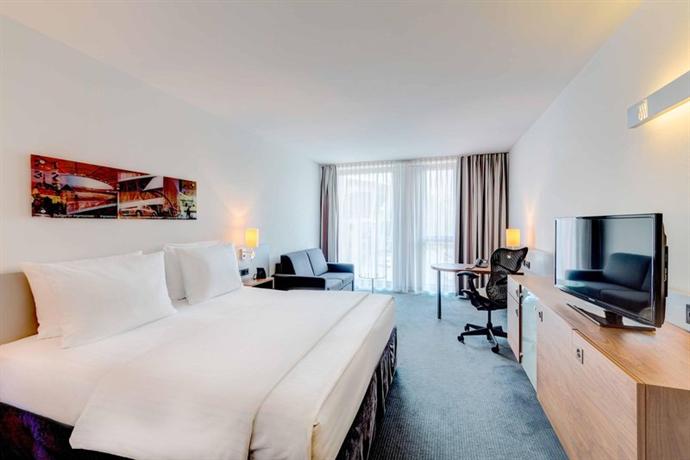Hilton Hotel Stuttgart Bad Cannstatt Hilton Hotel Stuttgart Bad Cannstatt