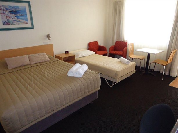 Aston Hill Motor Lodge Port Macquarie Compare Deals - 