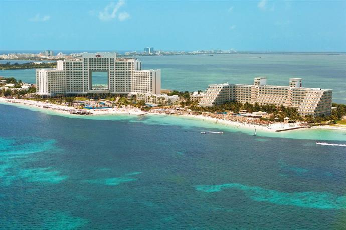 Riu Caribe Hotel Cancun - Compare Deals