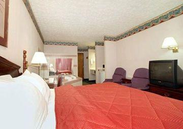 Quality Inn Elyria Compare Deals