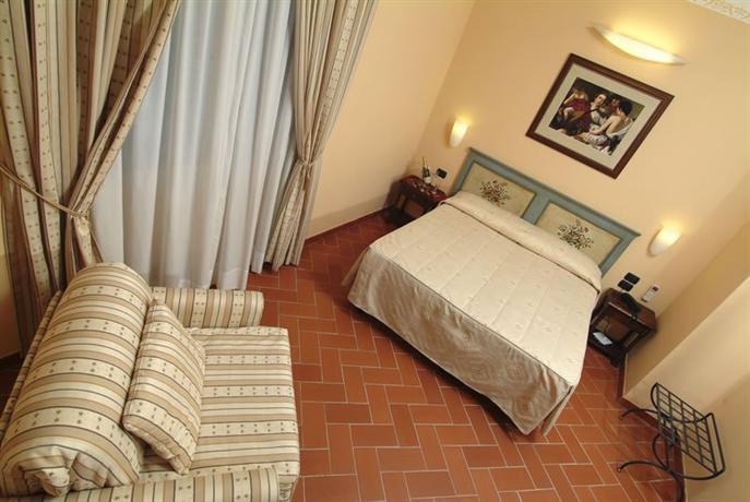 Hotel Caravaggio Florence Compare Deals - 