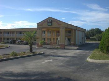 Executive Garden Usville Hotel Compare Deals